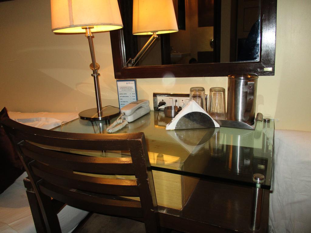 Hotel Sapna Marine Mumbai Dış mekan fotoğraf