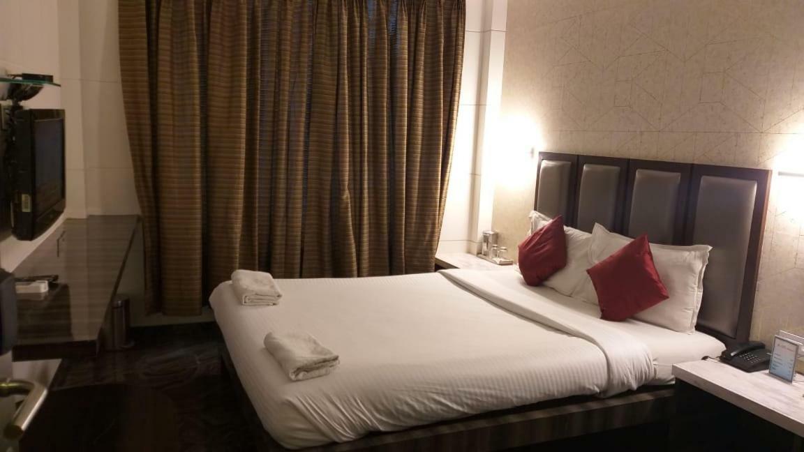 Hotel Sapna Marine Mumbai Dış mekan fotoğraf