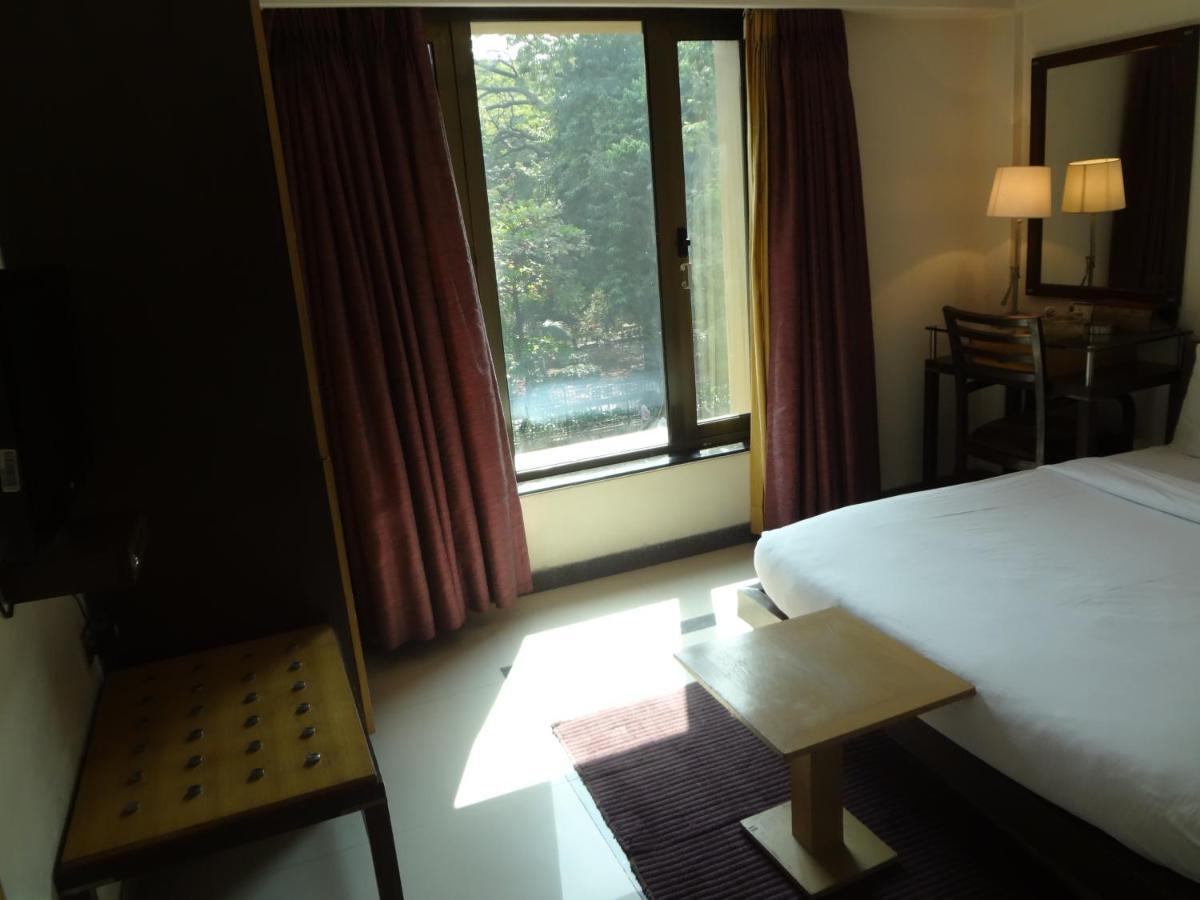 Hotel Sapna Marine Mumbai Dış mekan fotoğraf
